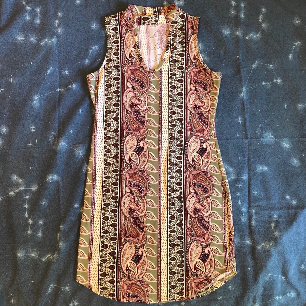 Stretchy sleeveless boho pattern dress